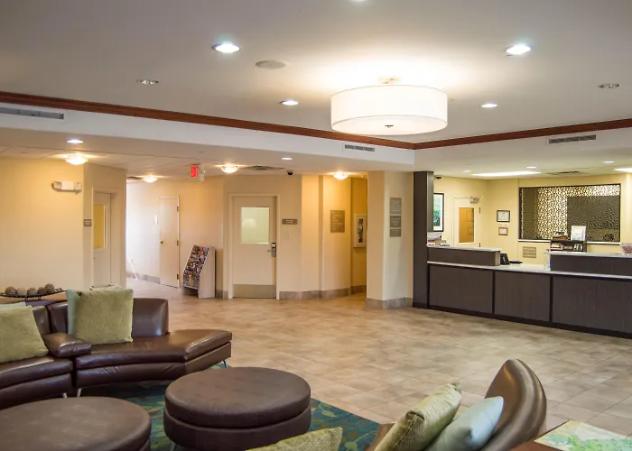 Candlewood Victoria By Ihg