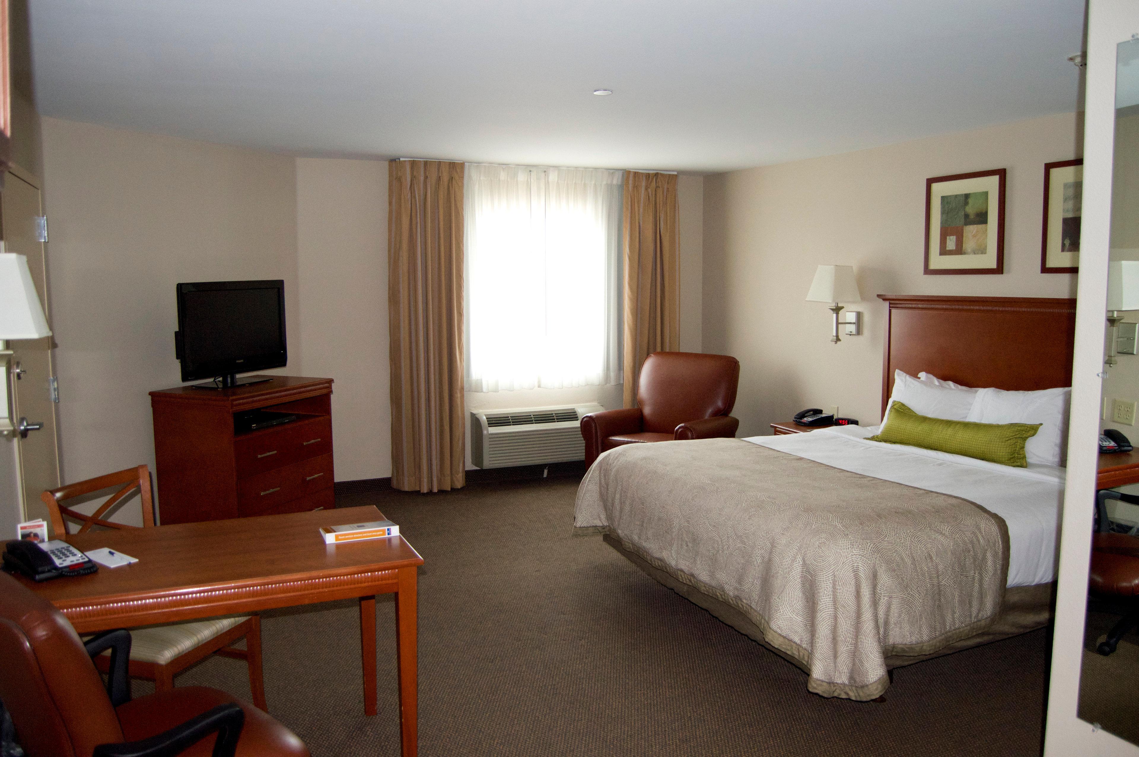 Hotel Candlewood By Ihg 3*