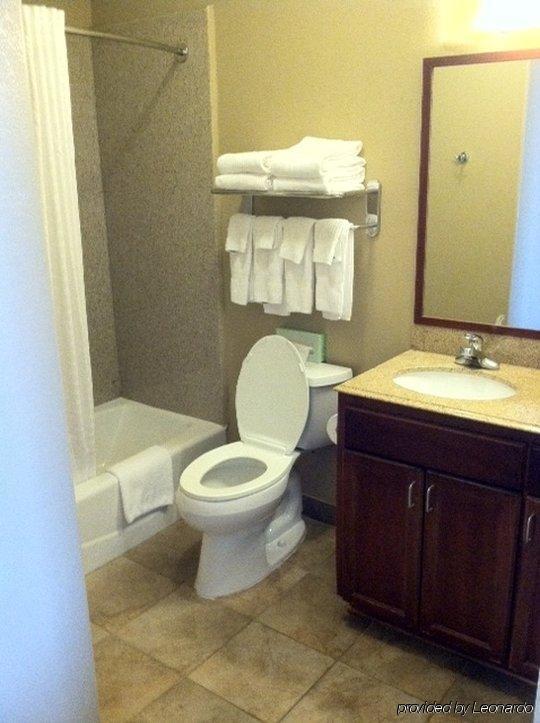 Hotel Candlewood By Ihg 3*